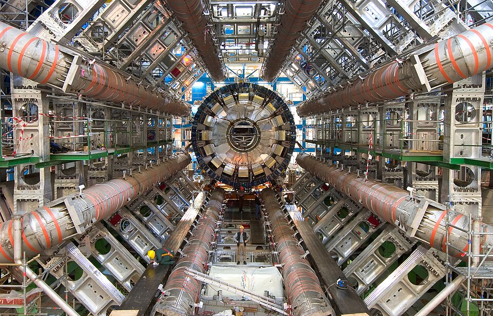 File:Installing the ATLAS Calorimeter - edit1.jpg
